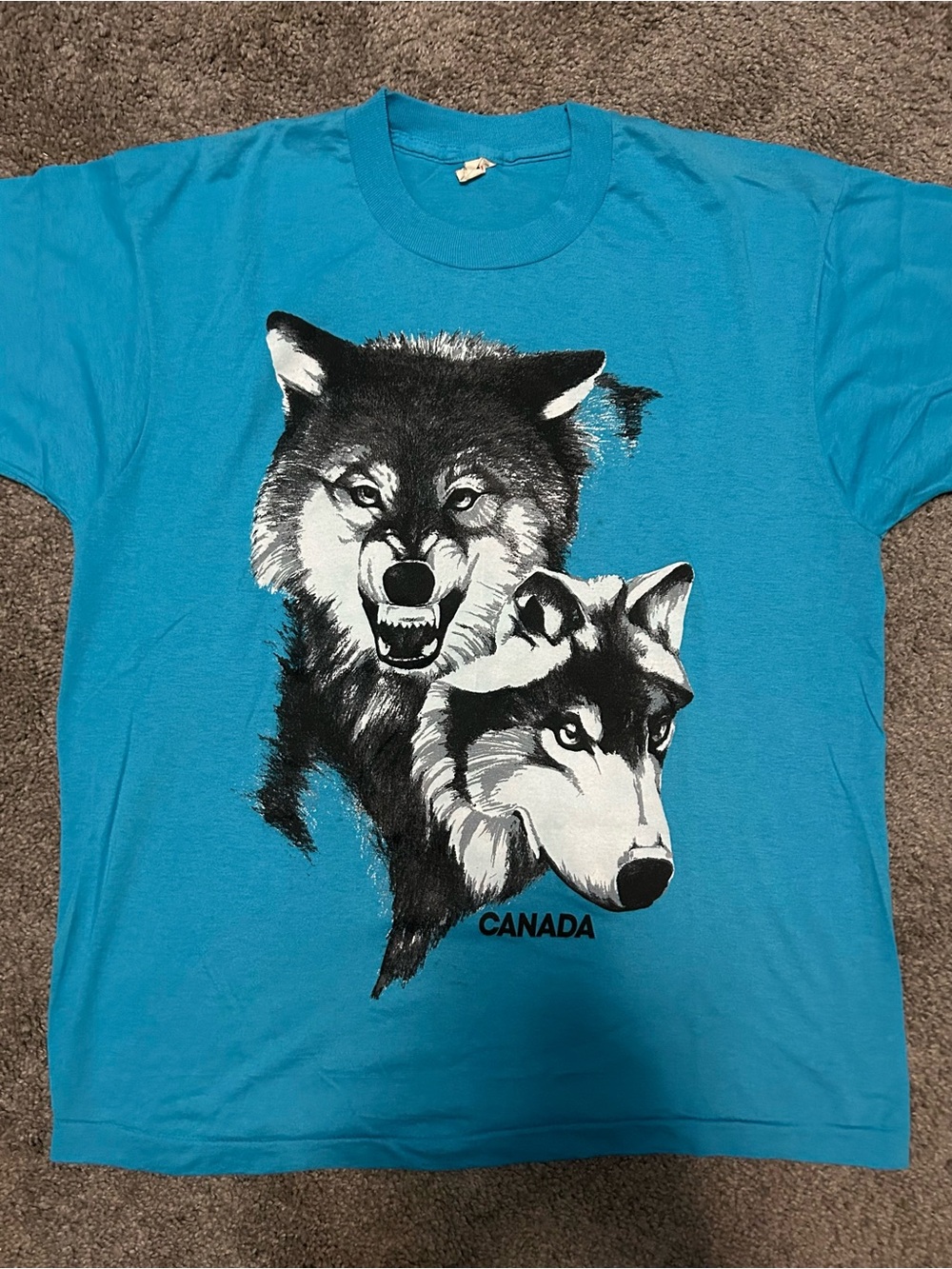 Men’s Vintage Wolf T-Shirt Teal Blue Graphic Tee Canada 🐺 Large!!